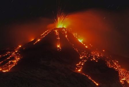 Проснулся самый большой вулкан в Европе