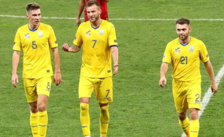 Обновленный рейтинг ФИФА: сборная Украины опустилась на 27-е место