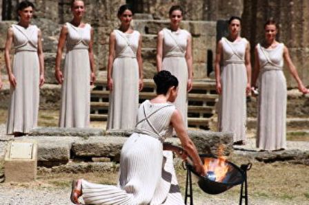 В Греции зажгли Олимпийский огонь Зимних игр-2022