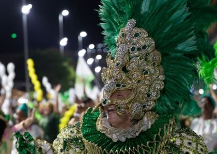 В Бразилии стартовал традиционный праздничный карнавал