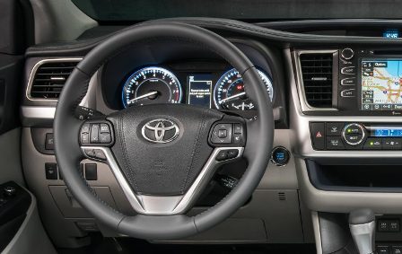 Toyota по продажам опередила Volkswagen и вышла в мировые лидеры