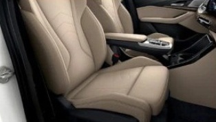 Функции в автомобилях BMW:  компания вводит абонемент на подогрев сидений