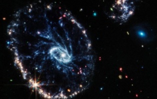 Телескоп Джеймса Уэбба заснял галактику Колесо Медведицы