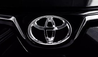Toyota  Mercedes    