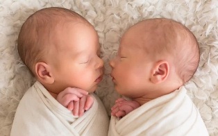 Близнецы родились из эмбрионов, замороженных 30 лет назад