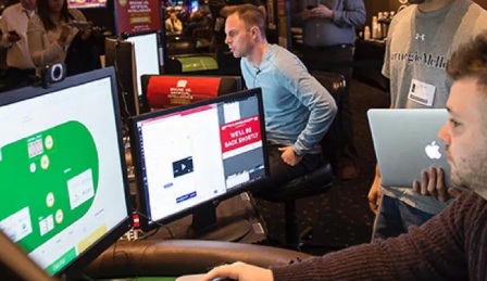 Покер с компьютером для начинающих: как начать играть против ИИ