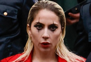 Леди Гага на съемках «Джокера 2» шокировала гримом