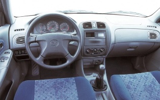      90-:  Mercedes  Toyota