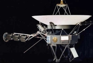 NASA связалось с космическим кораблем «Вояджер-2»