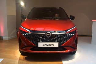 Nissan Qashqai ,    
