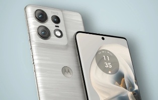 Motorola Edge 50 Fusion:      