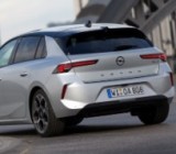 Opel Astra    :    