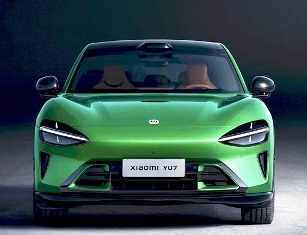 Tesla    :  Xiaomi YU7  