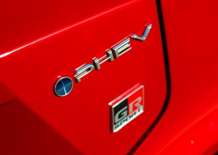 ЕС хочет изменить правила подключаемых гибридов (PHEV) ЕС хочет изменить правила подключаемых гибридов (PHEV)