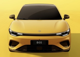  Leapmotor B05  :     
