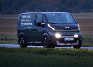 Новый Kia PV5 попал в Книгу рекордов Гиннесса Новый Kia PV5 попал в Книгу рекордов Гиннесса