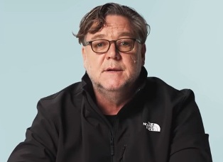 Рассел Кроу резко раскритиковал создателей «Гладиатора 2» Рассел Кроу резко раскритиковал создателей «Гладиатора 2»