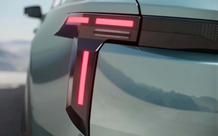 Dacia Striker ����������� � Octavia � Corolla � ������� ���������� �� �� �������, �� �� ����� ������ ����