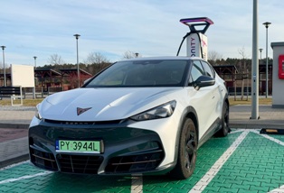 Cupra – кроссовер с футуристической кабиной: где он произведен Cupra – кроссовер с футуристической кабиной: где он произведен