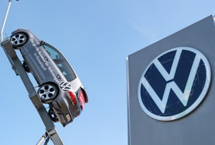 Volkswagen ��������� ������������ � ���� ������� ��������