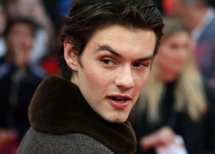 ����� ������� ���� � �������: ��� ���� ������� ������������ �� ���� ������ ������ 007