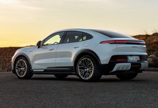 ����� Porsche Cayenne ������ �������� � ������ ����