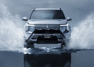 �������� Mitsubishi �������� � �������� "Pajero" � ���� ����