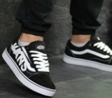 ������������ ����������� ��������� Vans