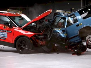 ���� IIHS ������������ ��� � ������������ ������ �����������